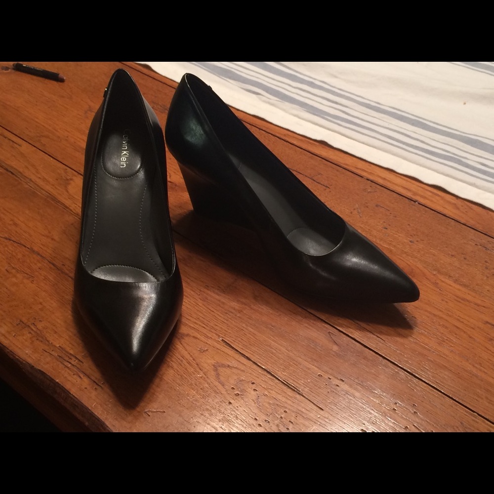 Calvin Klein Nadia Kid Skin Black Leather Wedge